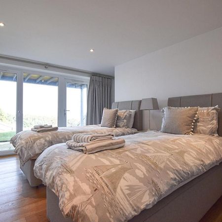 Whispers - 4 Bedroom Modern Family Holiday Home In Salcombe Sleeps 8 Εξωτερικό φωτογραφία